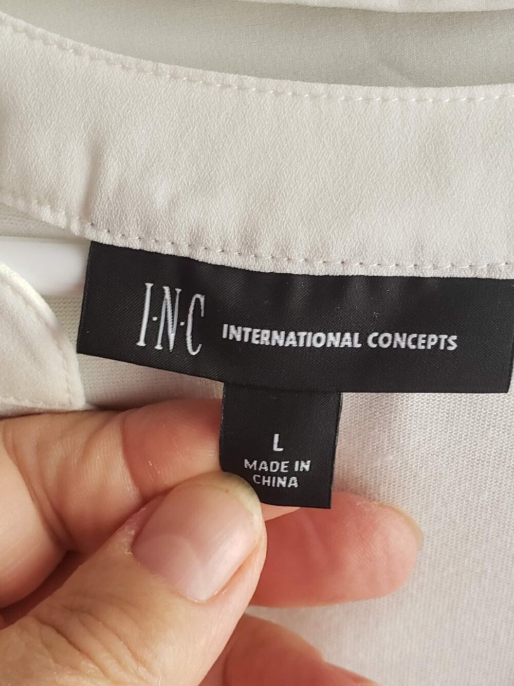 I.N.C. International Concepts Mandarin-style 100% polyester chiffon top Large - Picture 4 of 4